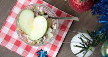 Рецепт Оливье с зеленым яблоком