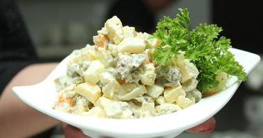 Рецепт Салата оливье со свининой