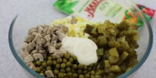 Рецепт салата оливье со свининой