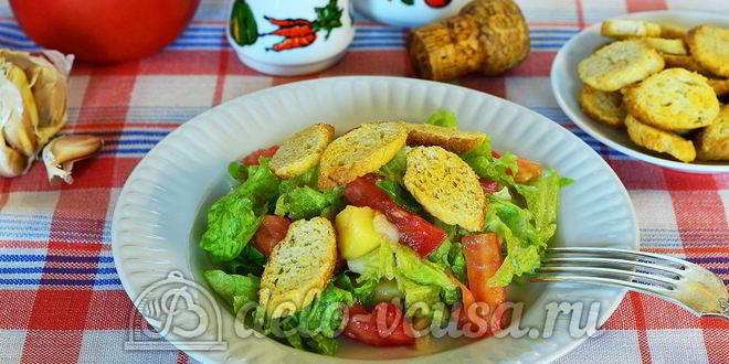 Рецепт Овощного салата с сухариками