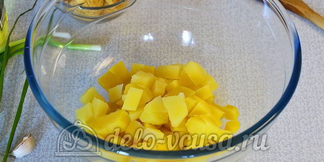 Рецепт овощного салата с сухариками