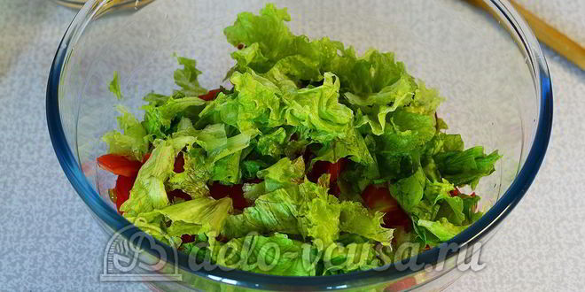 Рецепт овощного салата с сухариками