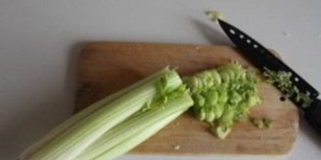 Рецепт салата из черешкового сельдерея