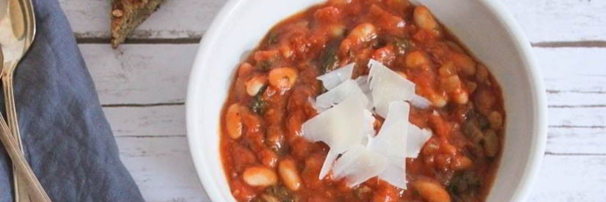 Рецепт Салата из фасоли в томате