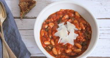 Рецепт Салата из фасоли в томате