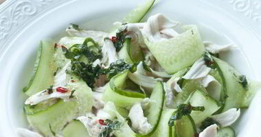 Рецепт Салата из огурцов и курицы