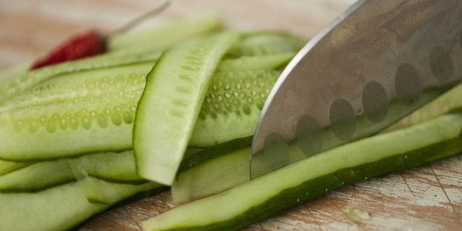 Рецепт салата из огурцов и курицы