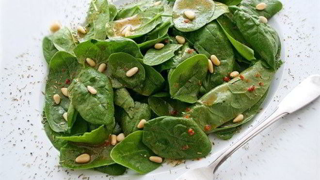 Рецепт салата из шпината