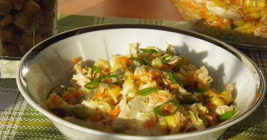 Рецепт Салата с кириешками и курицей