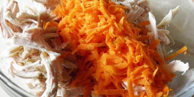 Рецепт салата с кириешками и курицей