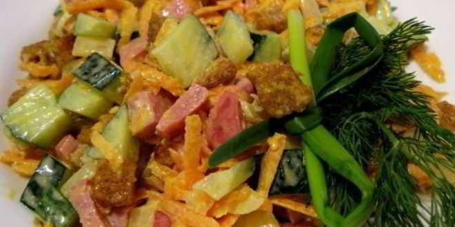 Рецепт Салата с колбасой полукопченой