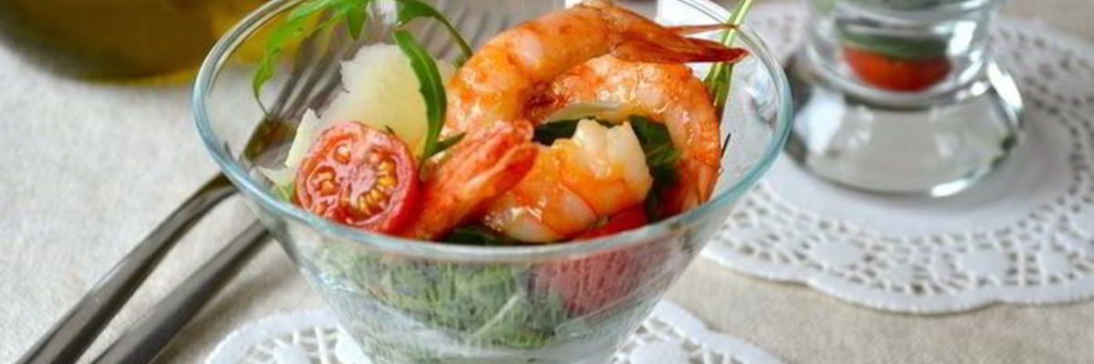 Рецепт Салата с креветками и руколой