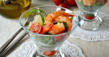 Рецепт Салата с креветками и руколой