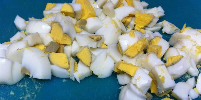 Рецепт салата с кукурузой и грибами