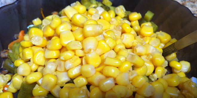 Рецепт салата с кукурузой и грибами