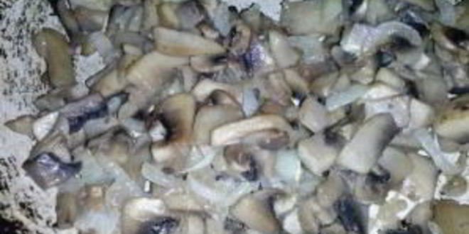 Рецепт салата с курицей, омлетом и корейской морковью