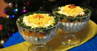 Рецепт Салата с курицей в креманках