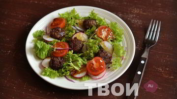 Рецепт Салата с мясными шариками и овощами