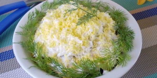 Рецепт Салата с печенью куриной слоеный