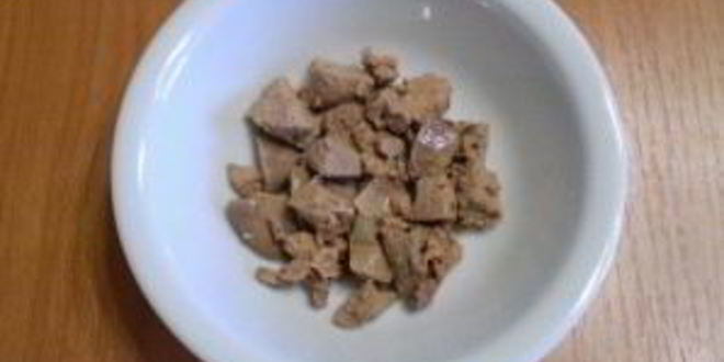 Рецепт салата с печенью куриной слоеный