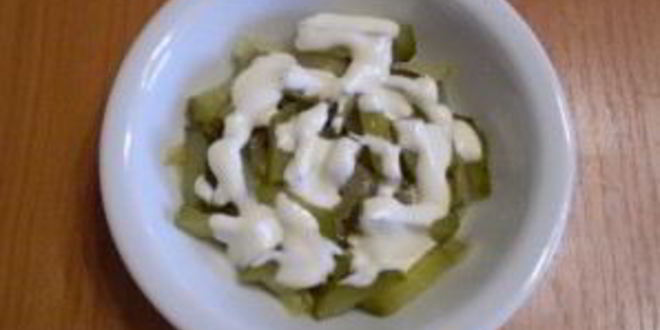 Рецепт салата с печенью куриной слоеный