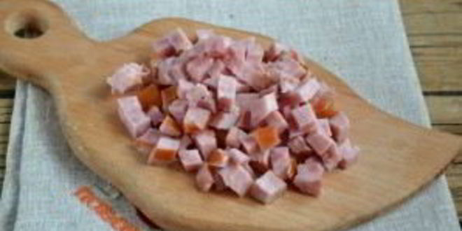 Рецепт салата с ветчиной и грибами