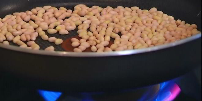 Рецепт салата со свеклой, инжиром и кедровыми орешками