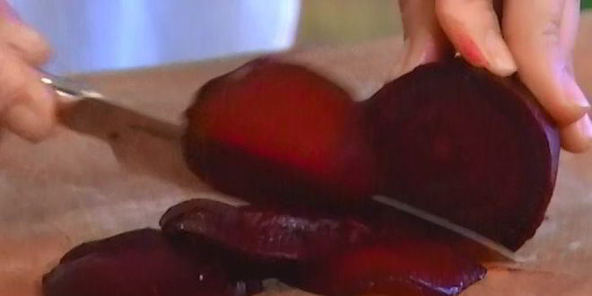 Рецепт салата со свеклой, инжиром и кедровыми орешками