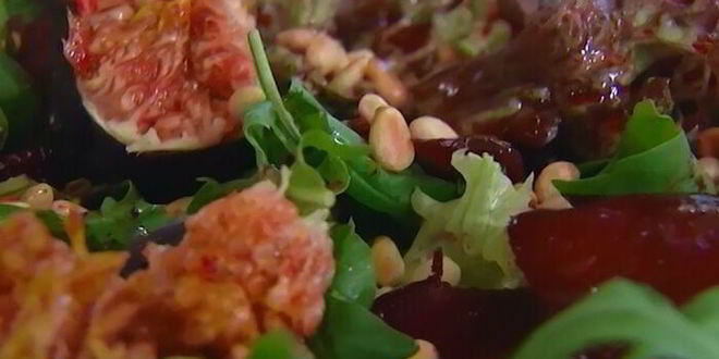 Рецепт салата со свеклой, инжиром и кедровыми орешками