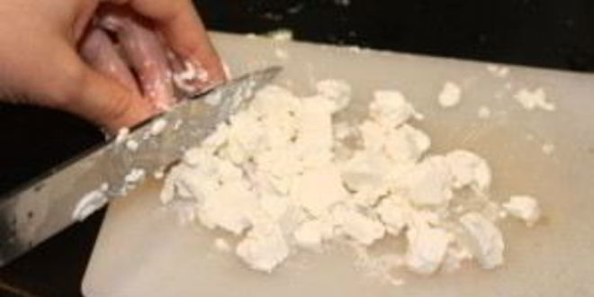 Рецепт салата цезарь с брынзой