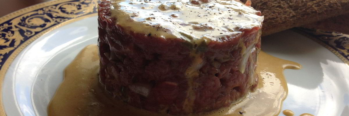 Рецепт Тара-тара из говядины с заправкой винегрет из желтков