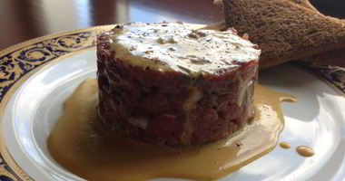 Рецепт Тара-тара из говядины с заправкой винегрет из желтков