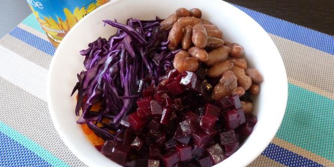 Рецепт винегрета с фасолью и красной капустой
