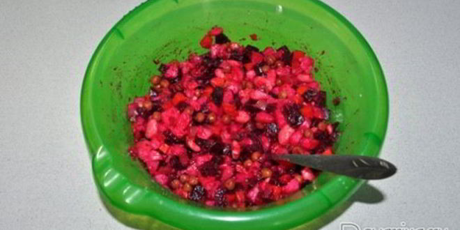 Рецепт винегрета с запеченной свеклой и фасолью