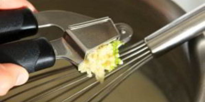 Рецепт белого чесночного соуса