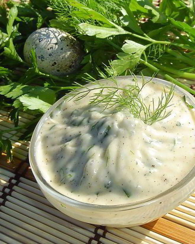 Рецепт майонеза на перепелиных яйцах с зеленью