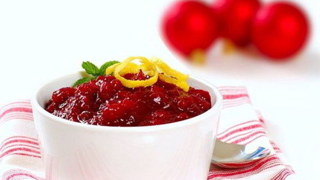 Рецепт клюквенно-мандаринового соус с имбирем и изюмом