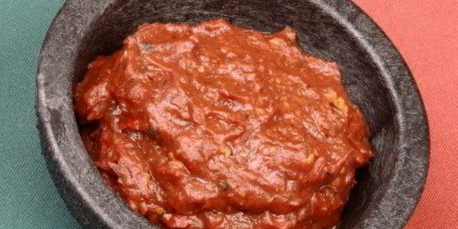 Рецепт Острого томатного соуса с перцами хабанеро
