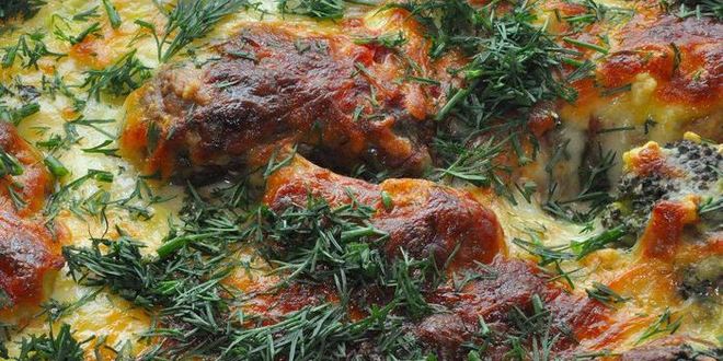 Рецепт куриных полпеттов под сальсой и бешамель