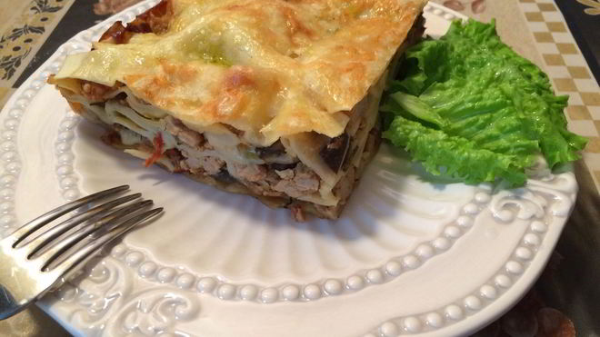 Рецепт мясной лазанья с бешамель и болонезе с баклажаном