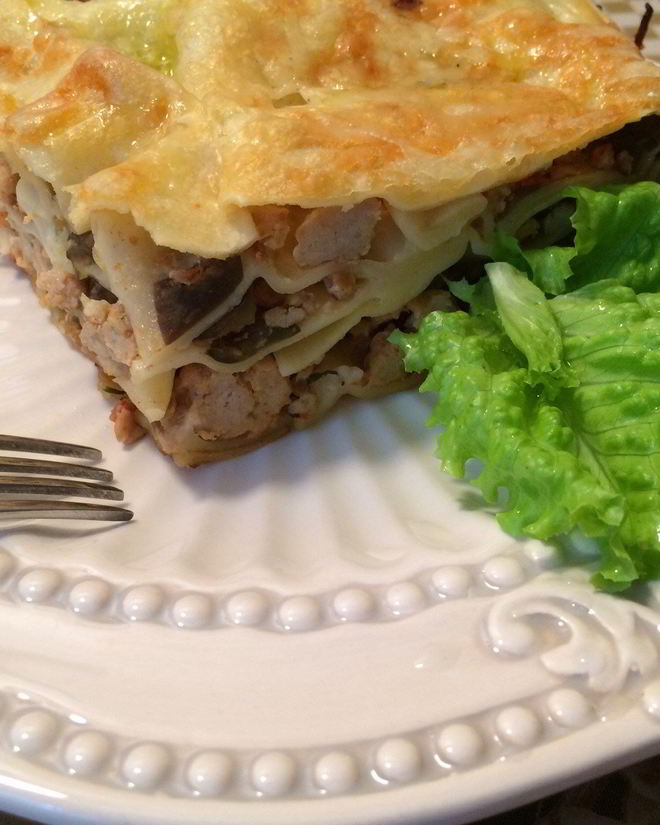 Рецепт мясной лазанья с бешамель и болонезе с баклажаном