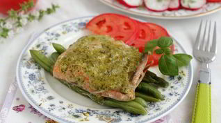 Рецепт Лосося с соусом песто