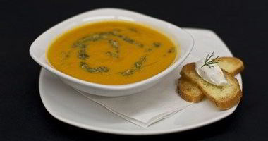 Рецепт Морковного крема-супа с соусом песто