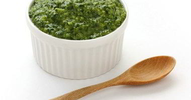 Рецепт Песто из черемши и петрушки с грецкими орехами