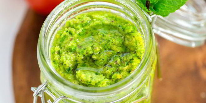 Рецепт Песто из зеленого горошка с мятой и фисташками
