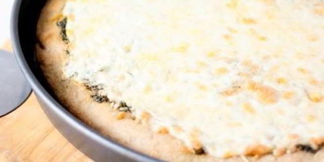 Рецепт Пиццы Три сыра с соусом Песто