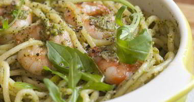 Рецепт Спагетти с соусом песто и королевскими креветками