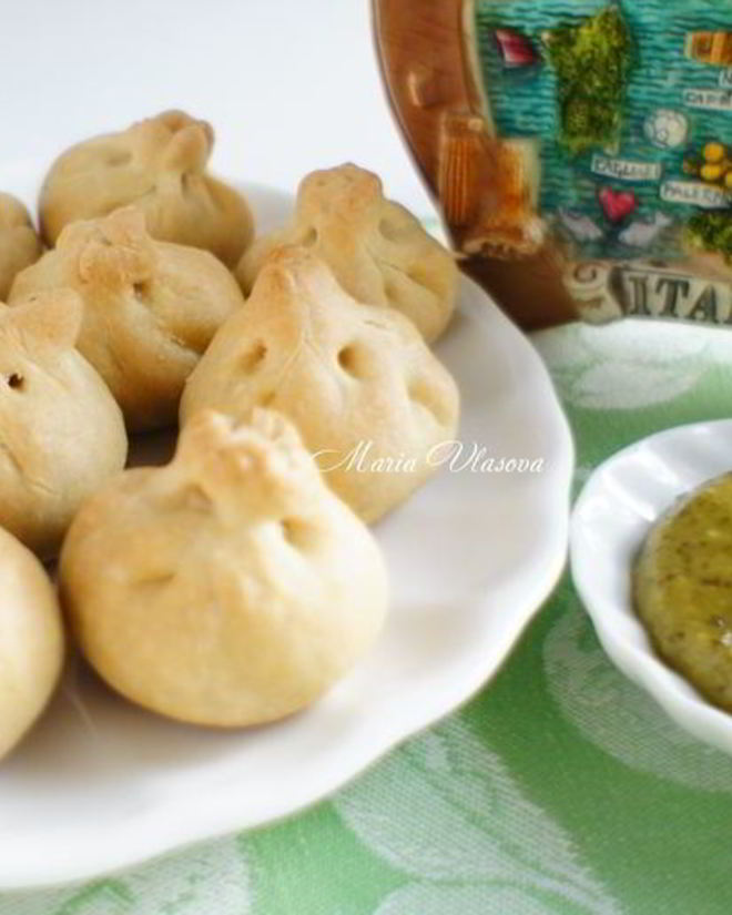 Рецепт закусочных кнопок с соусом песто и моцареллой