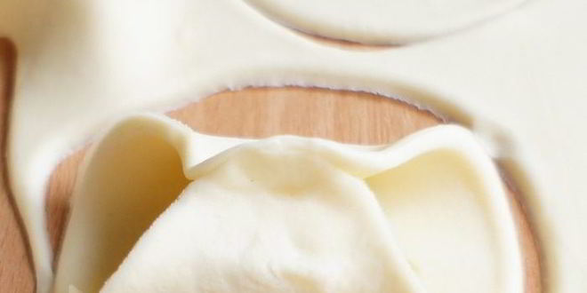 Рецепт закусочных кнопок с соусом песто и моцареллой