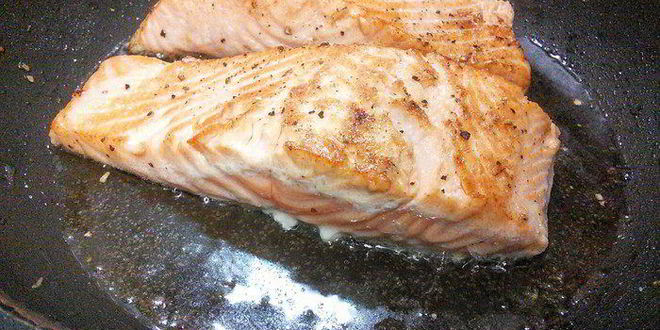 Рецепт лосося с соусом сальса из авокадо